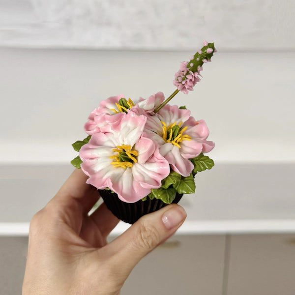 Çiçekli Cupcake Süsleme